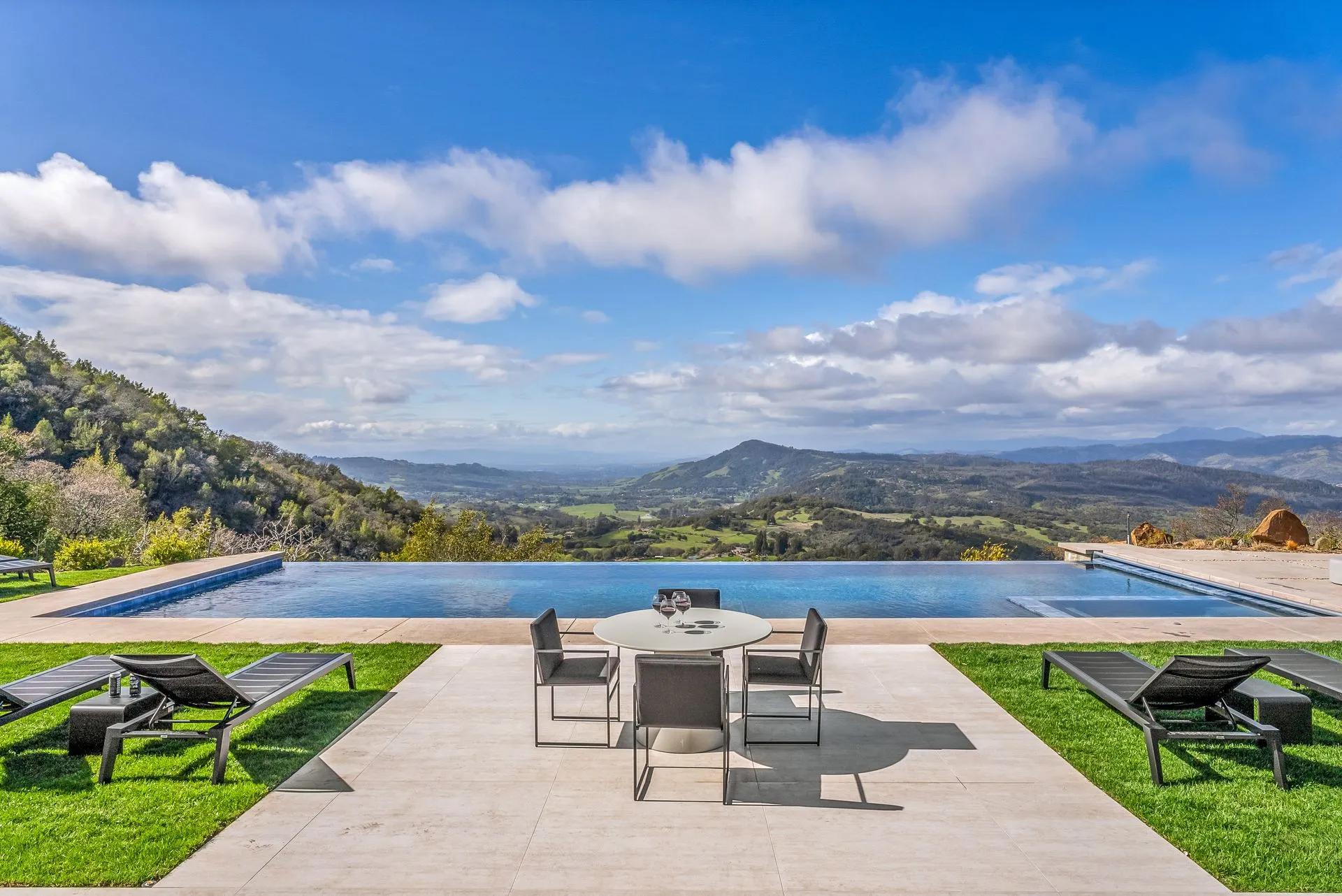 Explore Our Luxury Properties Across Sonoma County
