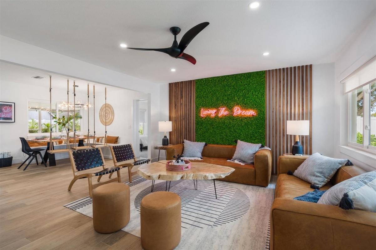 Real Moss Wall in the Living Room