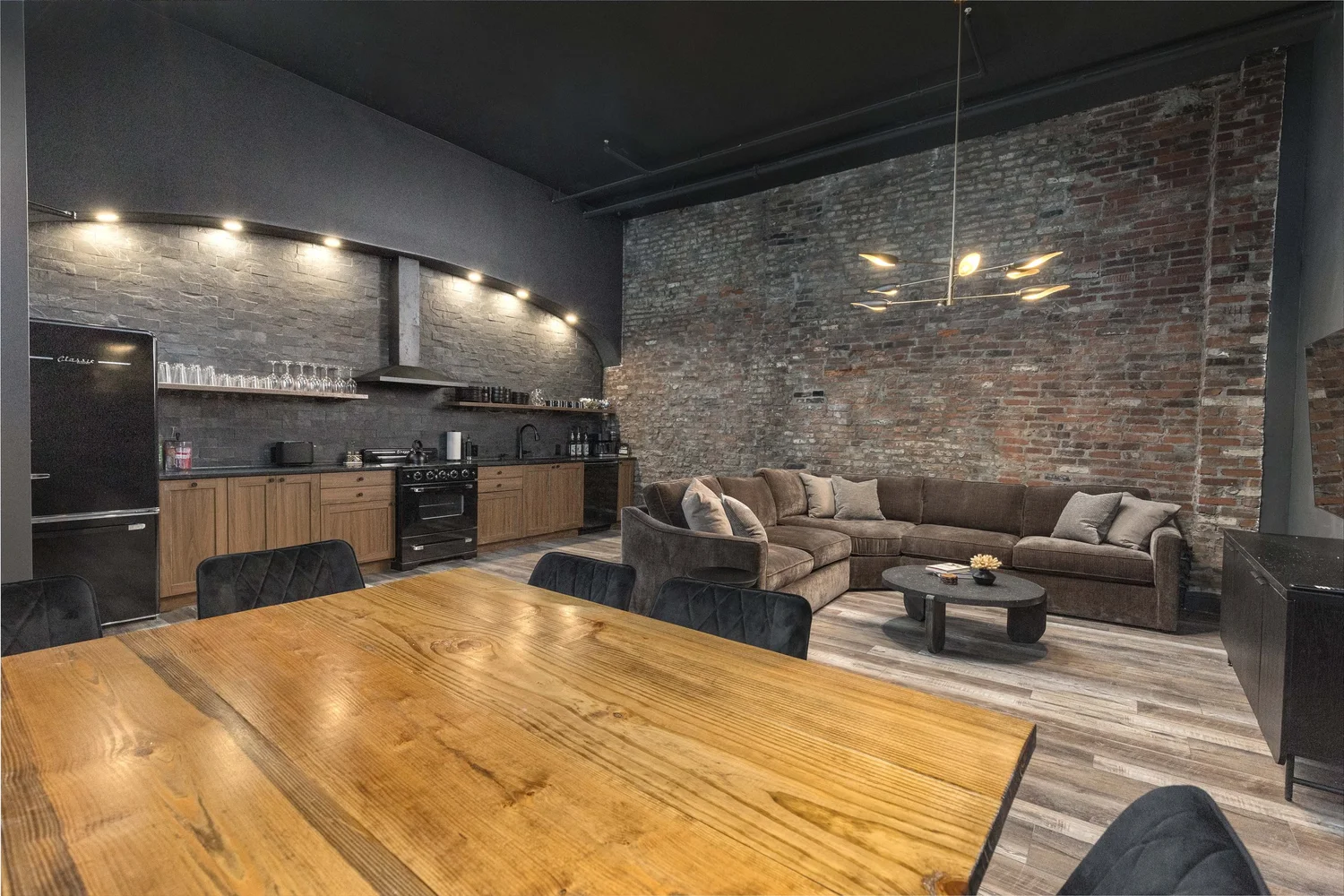 Downtown Derby Delight