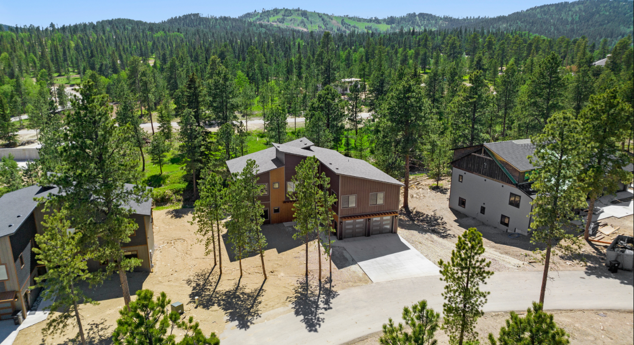 Trending: Powder House Pass Vacation Homes