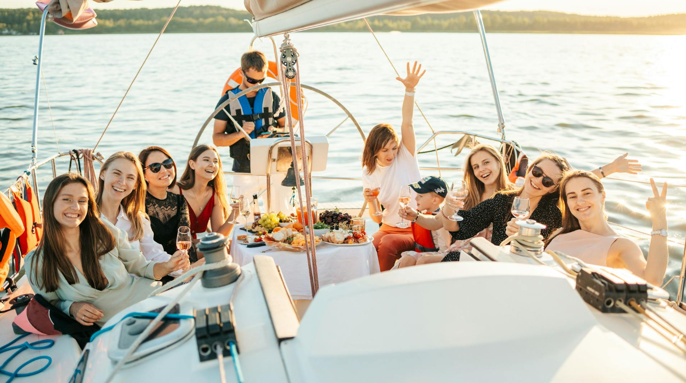 Guide to Sailing in Traverse City, MI