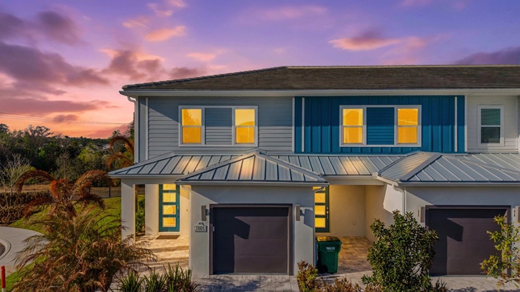 New House Alert: Modern 3BR Retreat at Reunion Resort