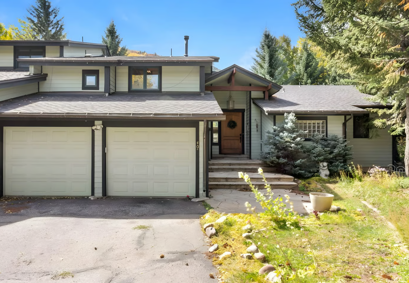 EagleVail Golf Course Views - Private Hot Tub!